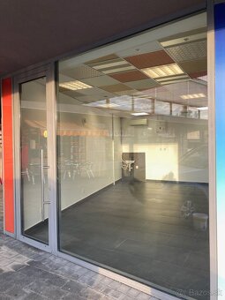 Obchodný, kancelársky priestor v centre Partizánskeho - 2