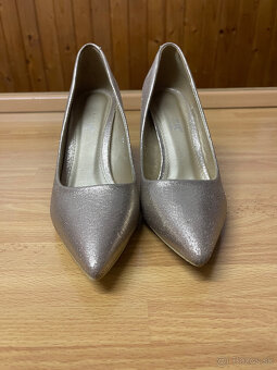 Zlaté lodičky veľ 37 - 2