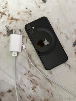 Predám Iphone 11 64 GB - 2