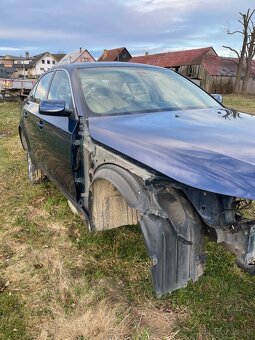 Predám rozpredám karosériu bmw e60 530d - 2
