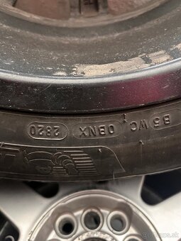 Pneu Michelin 205/55 r16 - 2