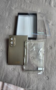Kryt Samsung Galaxy Fold 8 - 2