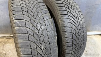 2x zimné pneu 215/65 r17 - 2