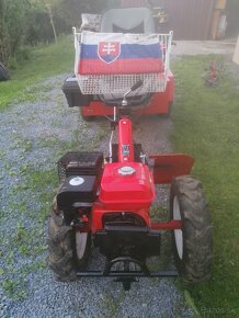 Malo traktor hecht 7100 - 2