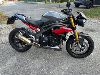 Triumph Speed Triple 1050 R - 2