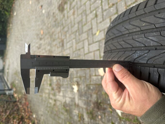 1x Continental UltraContact 225/60 R17 H - 2