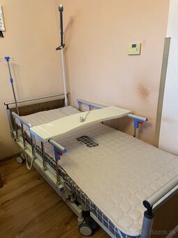 Elektrická polohovacia posteľ s matracom Multibed Unizdrav - 2