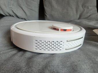 Robotický vysávač Xiaomi Robot Vacuum 1st generation - 2