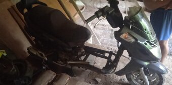 Laverdu 200ka .nepojazdné.a plus JAMAHA 125.nepojazdna - 2