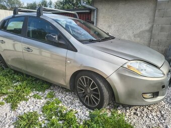 Rozpredám Fiat bravo 1.4 benzín 16 ventil - 2