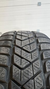 Zimne pneu Pirelli 225/50 R18 4-5mm - 2