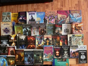Harry Potter,Pratchett,Kost přání,Kulhánek,Nástroje smrti at - 2