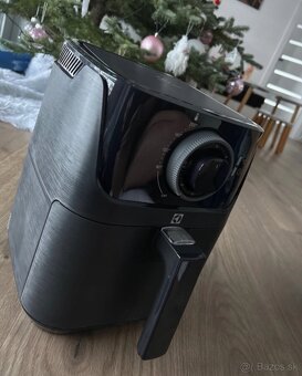 Teplovzdušna friteza Electrolux - 2
