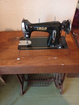 sijací stroj Lada - 2