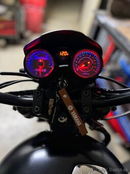 Yamaha XV750 virago - 2