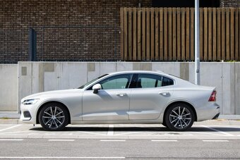 Volvo S60 B4 mHEV Plus Bright A/T, odpočet DPH - 2