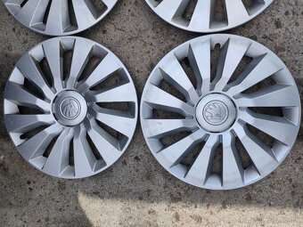 Puklice 16" Škoda Octavia III,IV - originál 5ks - 2