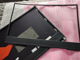 Asus Zephyrus S Slim LCD + plasty 120e - 2