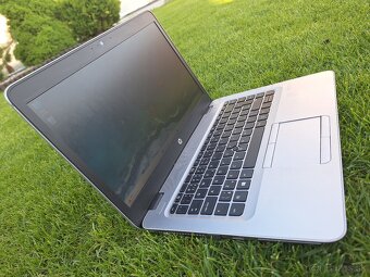 HP 14" Intel Core i7 16 GB RAM 256 GB SSD bat 6 h - 2