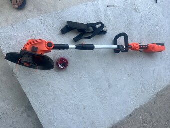 Predám AKU strunovú kosačku PATRIOT od Mountfield - 2