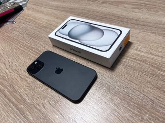 iPhone 15 - 2