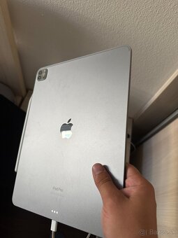 Apple iPad Pro 12.9 (6ta generácia) 128GB - 2