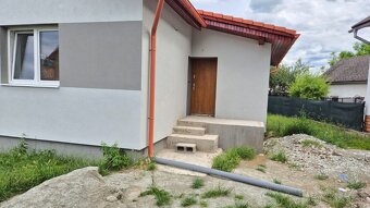 Zrekonštruovaný 4-izbový dom - 2