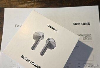 Samsung Galaxy Buds3 Strieborné - 2