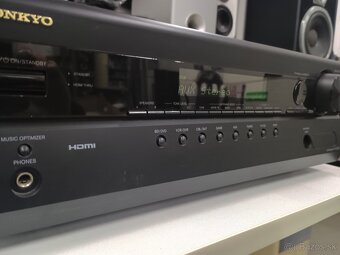Zosilnovac onkyo - 2