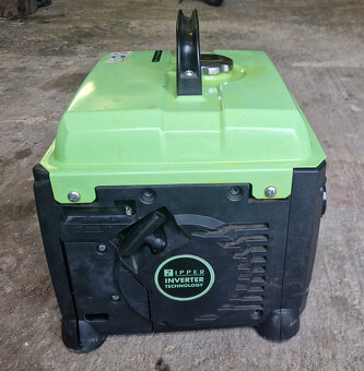 Predám Invertorový generátor Zipper ZL-STE1200IV - 2