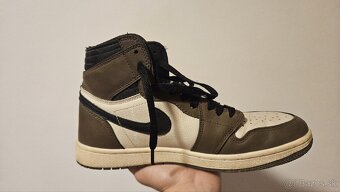 Nike Air Jordan 1 x Travis Scott (FAKE) - 2