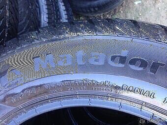 Predám zimné peum r14 155/65 5/5mm - 2