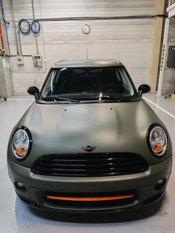 Mini Cooper Clubman - 2