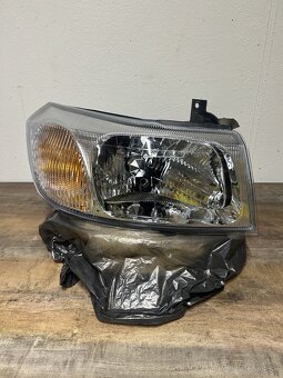 Pravý predný svetlomet Ford Transit 2000-2006 - 2