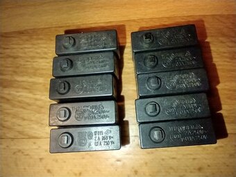 Mikrospínač TH2 B611, 2A 250V - 2