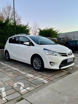 Toyota VERSO 1.8 benzin - 2