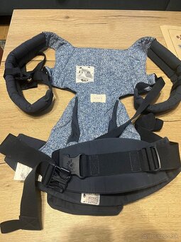 nosič ergobaby, ohradka a behak - 2