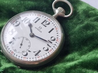 Omega,vreckové hodinky. - 2