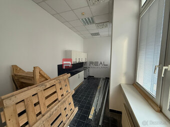 Priestor podľa vašich potrieb 120 m2 v úplnom centre BA - 2