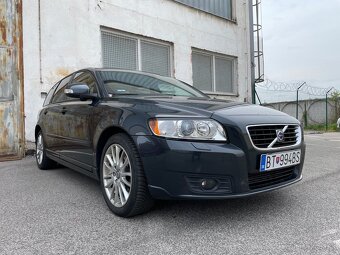 Volvo v50 2.0d 2.majitel s históriou - 2