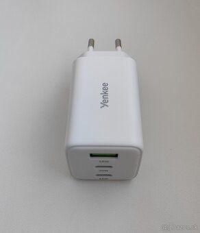 Predám nabíjačku Yenkee 65W - 2
