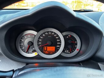 Toyota RAV4 - 2