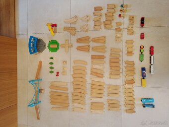 Drevené koľajnice 100ks sada vláčikov - 2