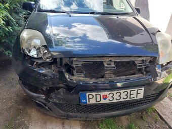 Ford fiesta - 2