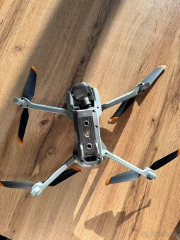 Predám DJI air 2s fly more combo. - 2