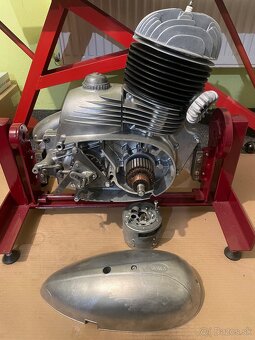 Motor Jawa 250 - 2