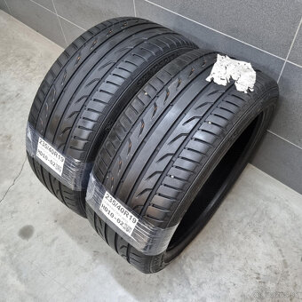 Letné pneumatiky 235/40 R19 SEMPERIT DOT4819 - 2
