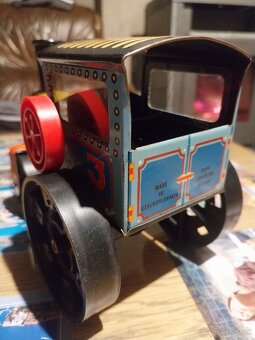 Retro hračka - 2