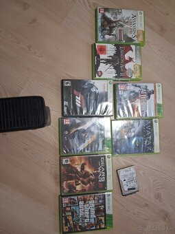 Xbox 360 + hry + hdmi kabel - 2