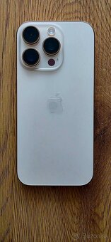 Apple iphone 16 pro púštny titán - 2